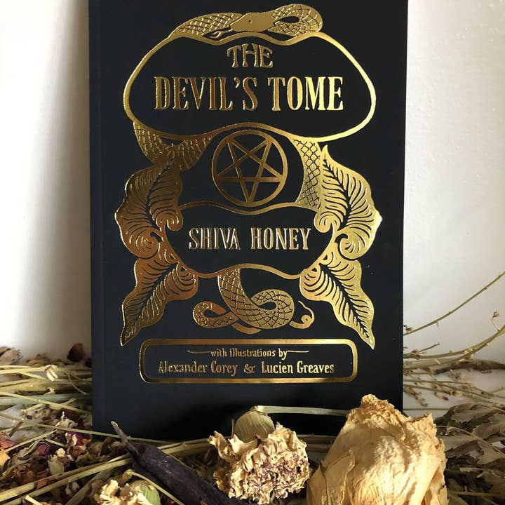 Serpentīnae - Wholesale Religion Book - The Devil's Tome: A Book of Modern Satanic Ritual Paperback1