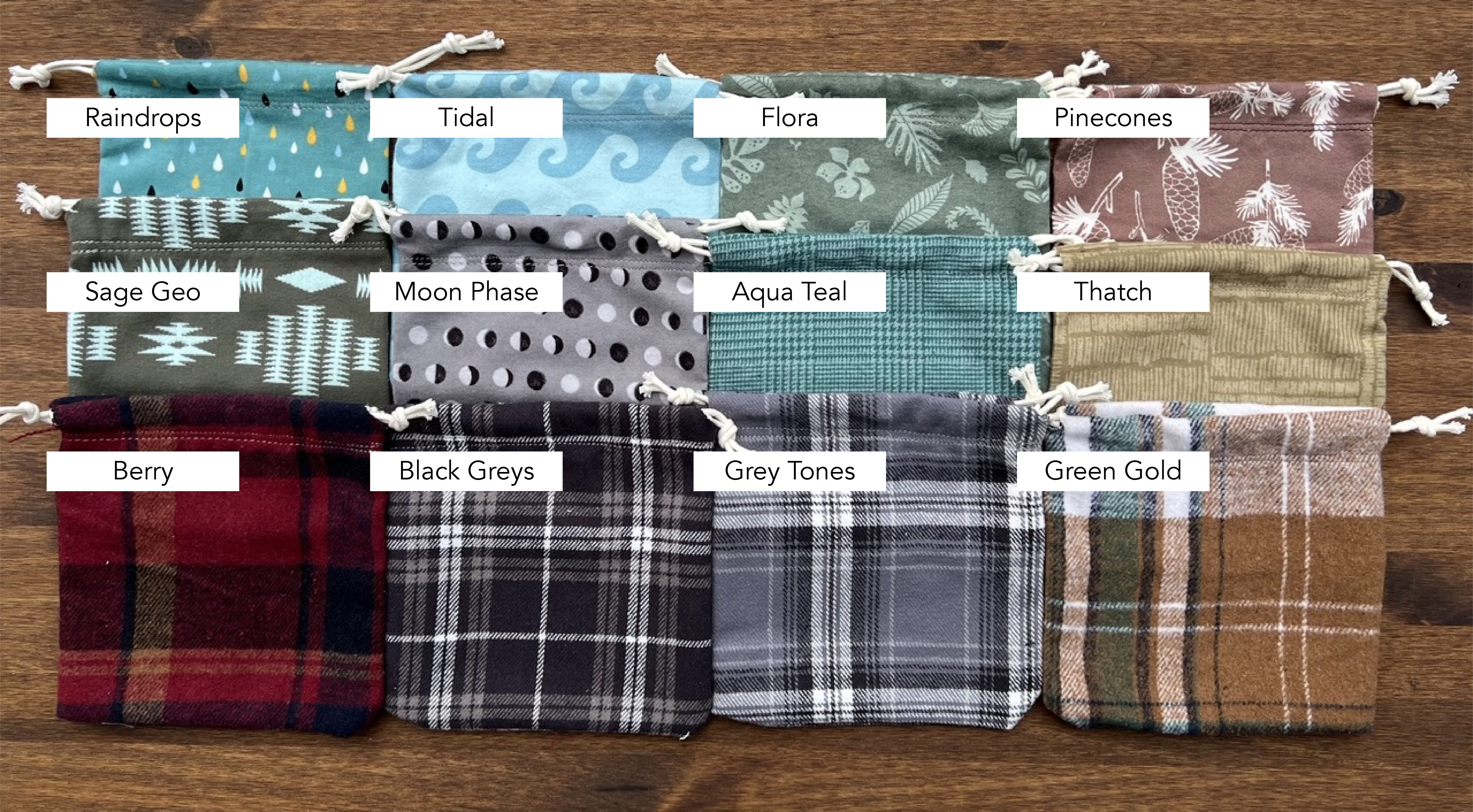 North Country Craft - Vente Jeux de société - Planche de cribbage Northern Lights avec sac à cordon2