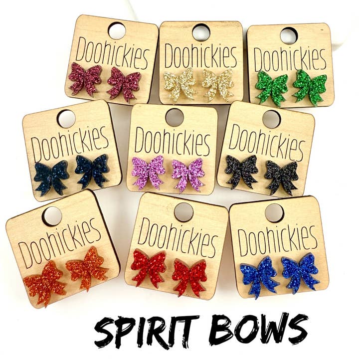 Clous d'oreilles nœud pailleté esprit d'école 15 mm - Boucles d'oreilles esprit personnalisées - 9 options de couleur pour la vente par Doohickies