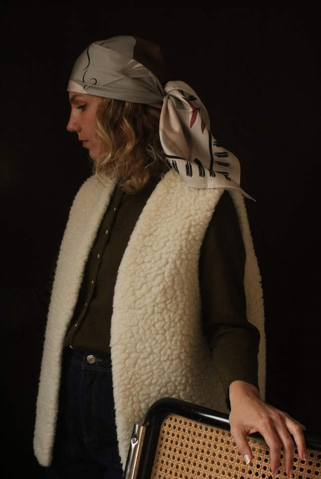 SOIE-MEME - Venta al por mayor Bufanda - Mujer - Pañuelo de twill de seda 'Duel' con bordes enrollados a mano2