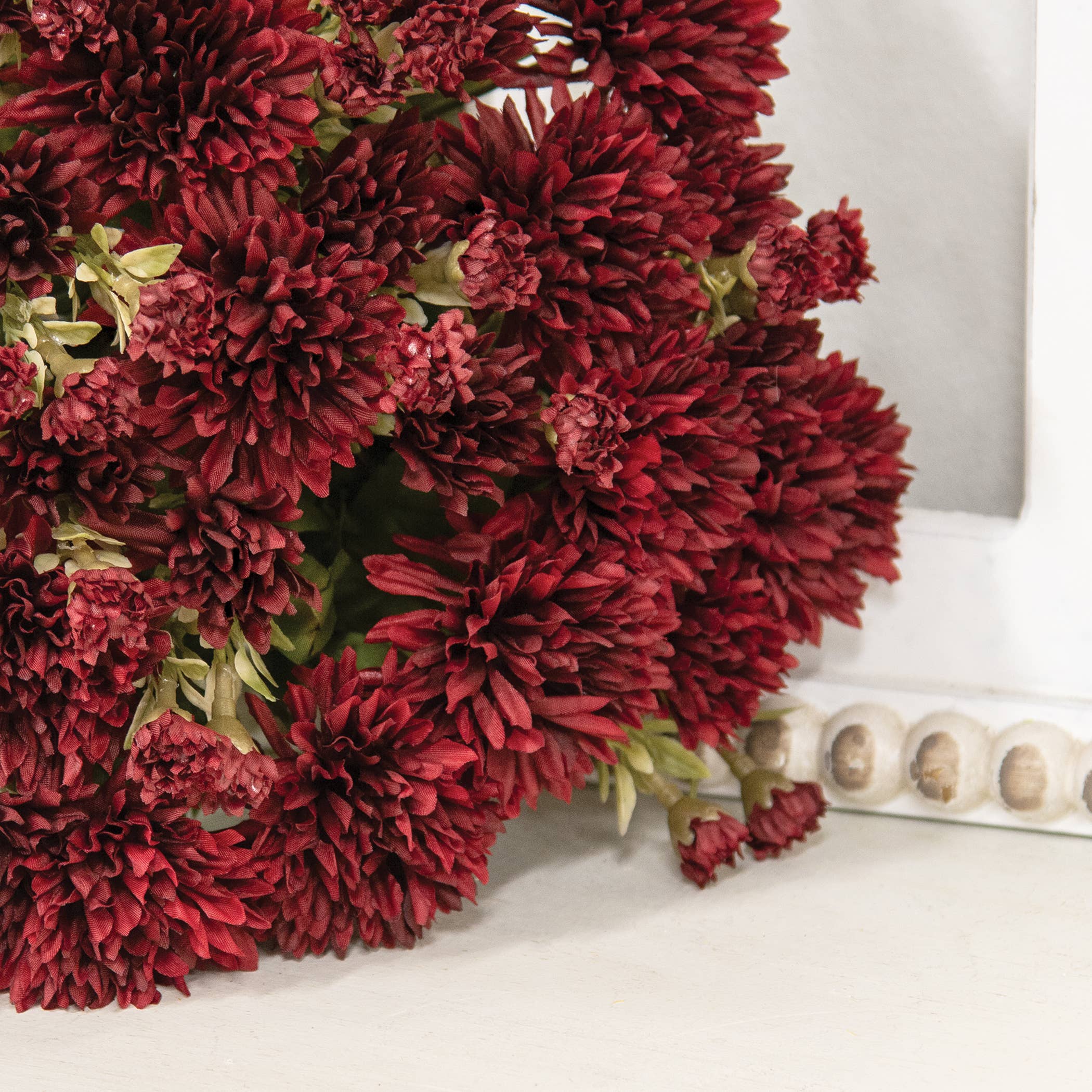 Col House Designs – Engroshandel Kunstige blomster – Overdådigt Mums Buket - Bourgogne - 38 cm H2