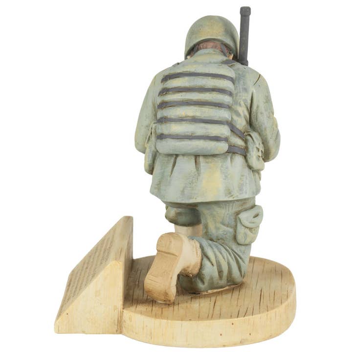 Dicksons - Wholesale Decorative Figurine - Figurine Soldiers Hear Our Prayer1