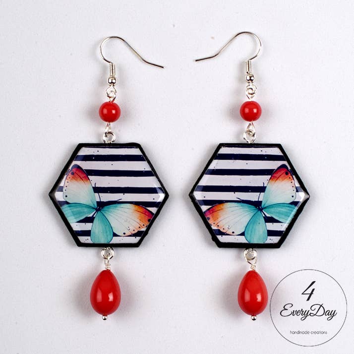Boucles d'oreilles : papillon à rayures noires hexagones pour la vente par 4everyday Handmade