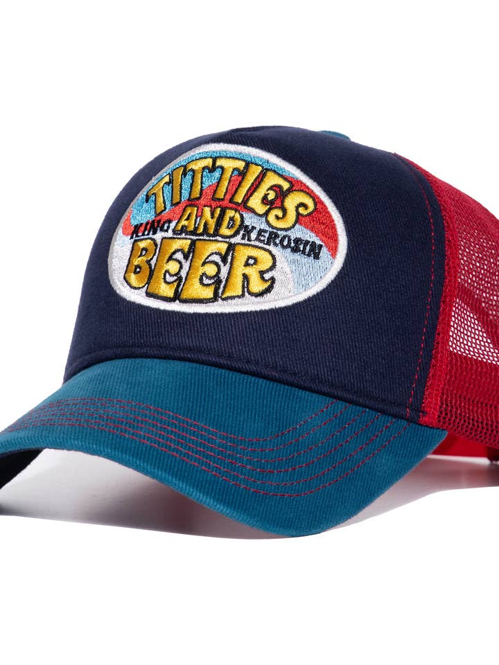 Boné de Caminhoneiro «Titties and Beer» por atacado de KING KEROSIN
