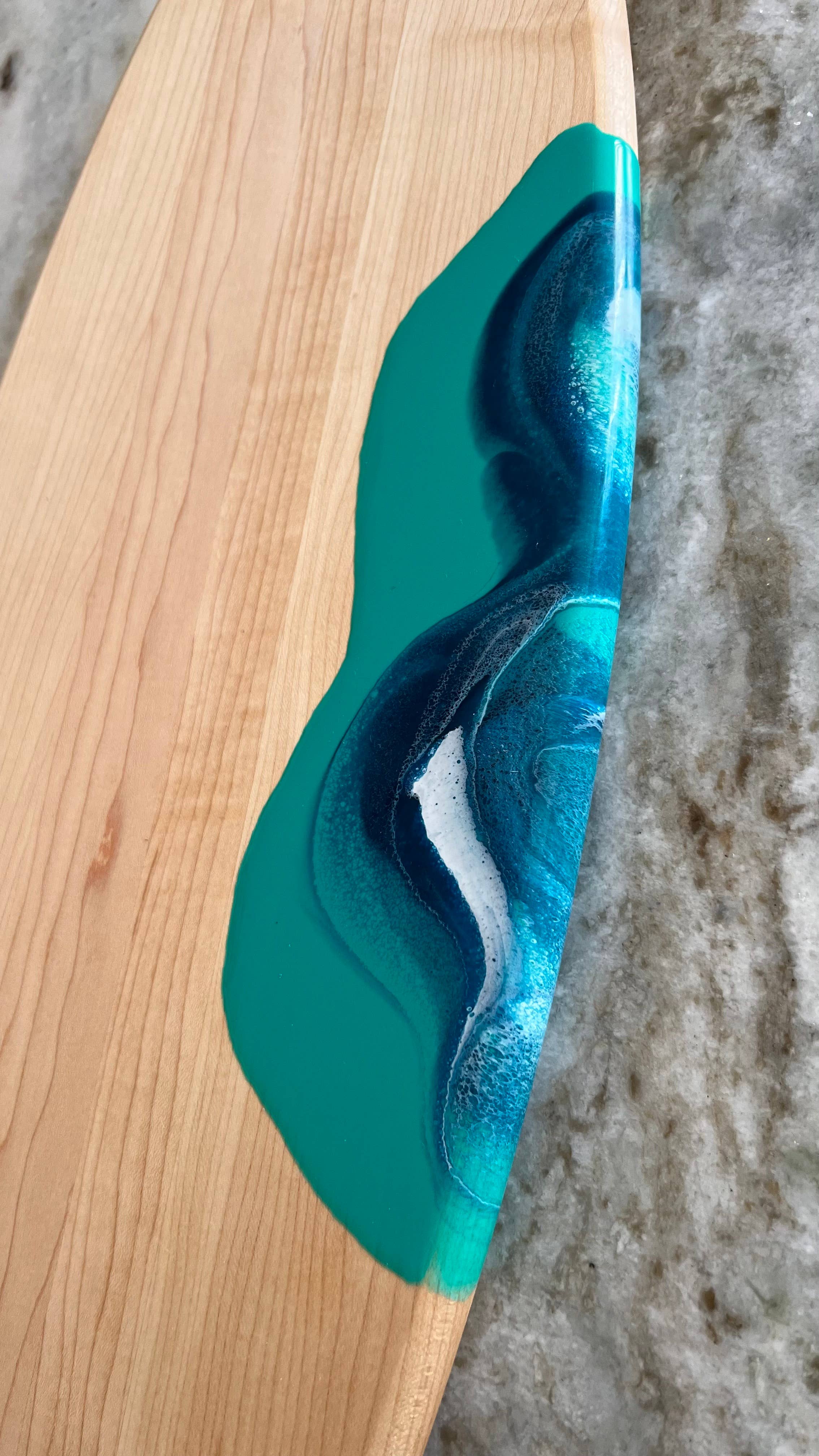 Nikita Fine Art LLC – Tábua de queijos por atacado – Tábua de queijo de bordo e charcutaria Malibu6