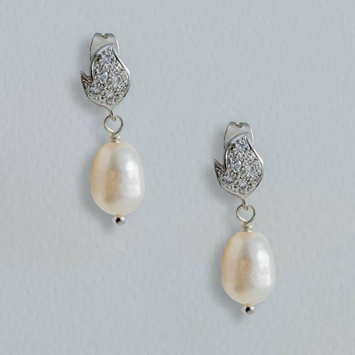 Tranquil Pearl Örhängen för wholesale av NightLight Collection