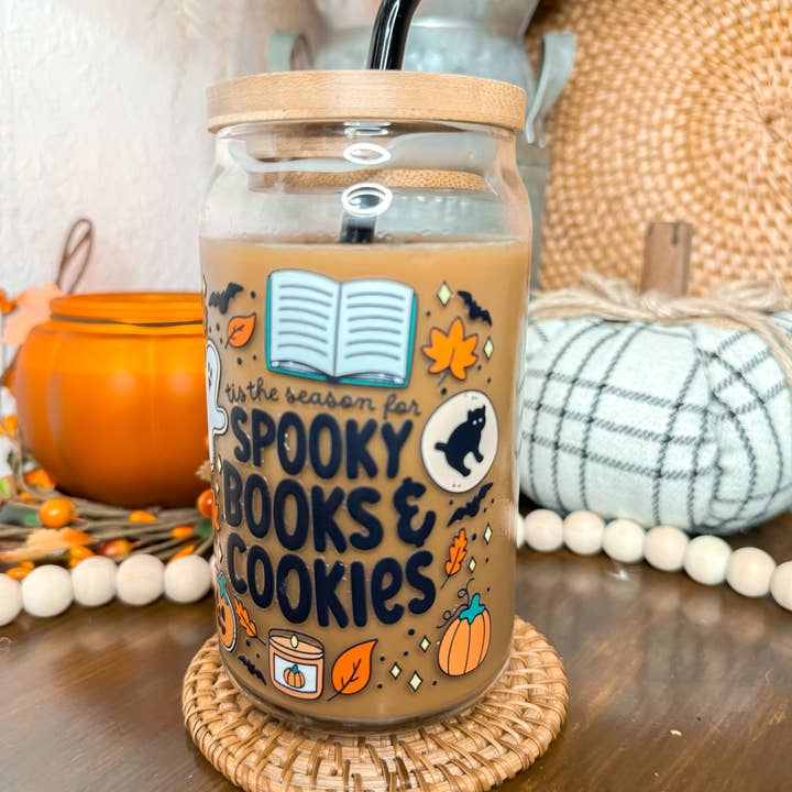 Curly Tailed Designs - Wholesale Drinking Glass/Cup - Spooky Books & Cookies 16oz & 20oz Halloween Glass Cup1