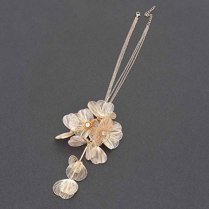 GD Metal Flower Necklace for wholesale on Faire