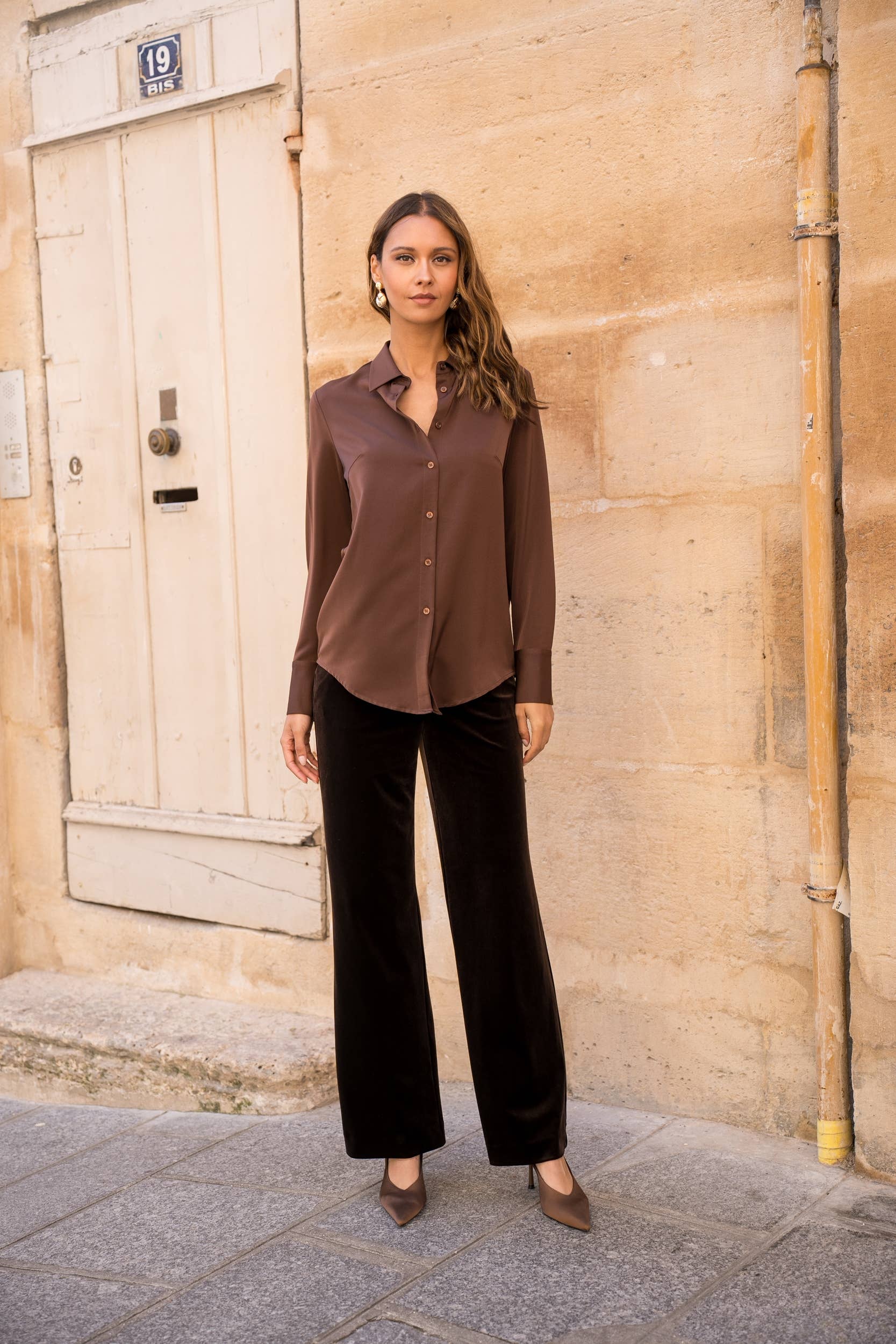 Attentif Paris - Wholesale Button Down Shirt - Women's - Satin shirt with classic notched collar92