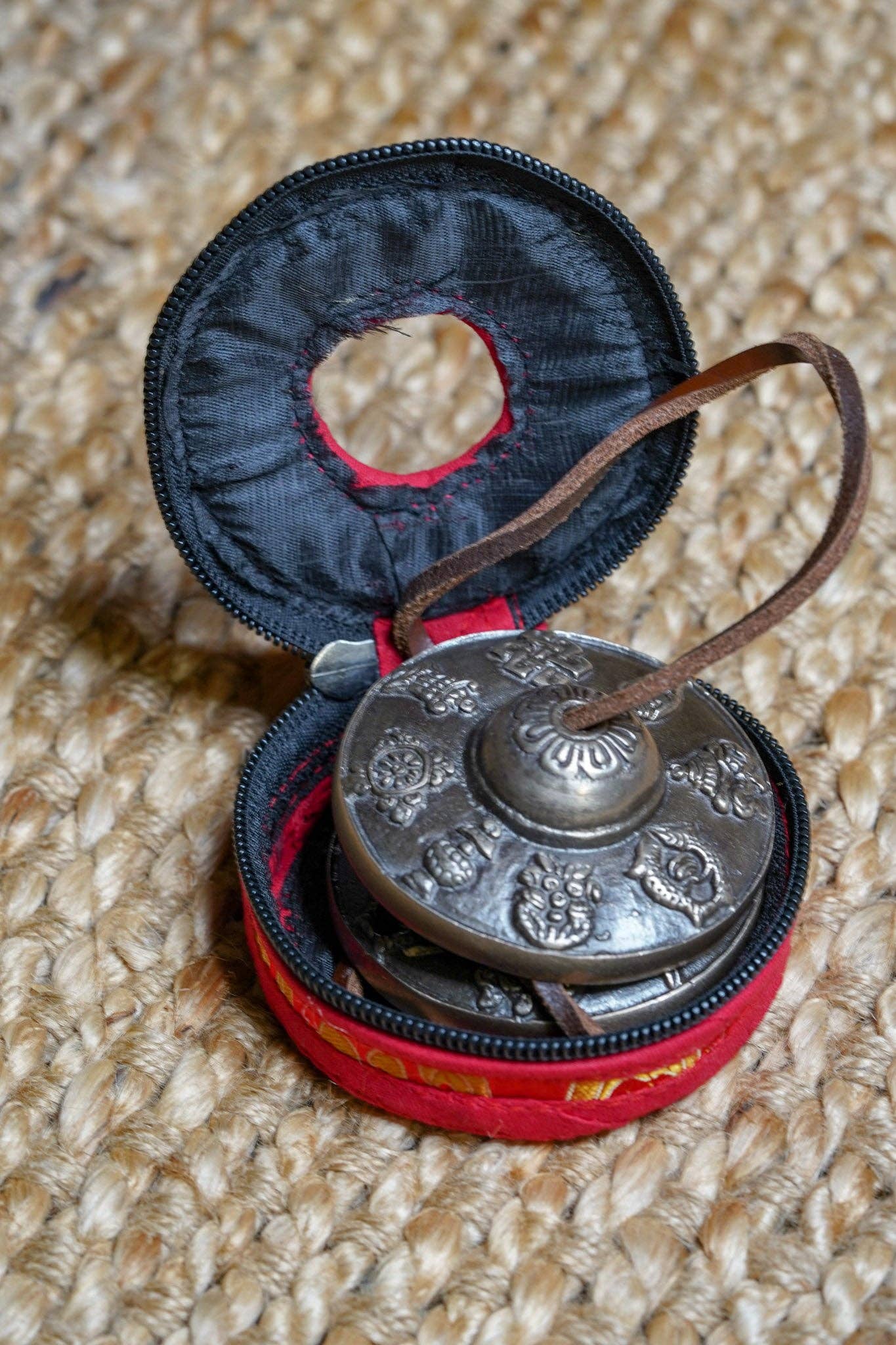 Lucky Thanka - Wholesale Meditation Supplies - Tingsha Cover Case1