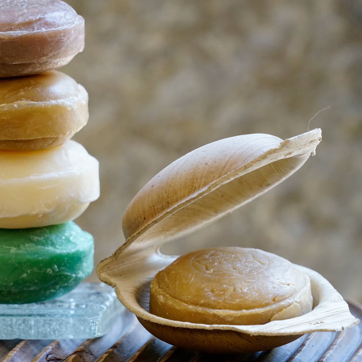 Karawan Authentic - Vendita all'ingrosso Saponette - SAPONE SOLIDO AYURVEDICO - BASILICO SANTO - GRANDE FORMATO8