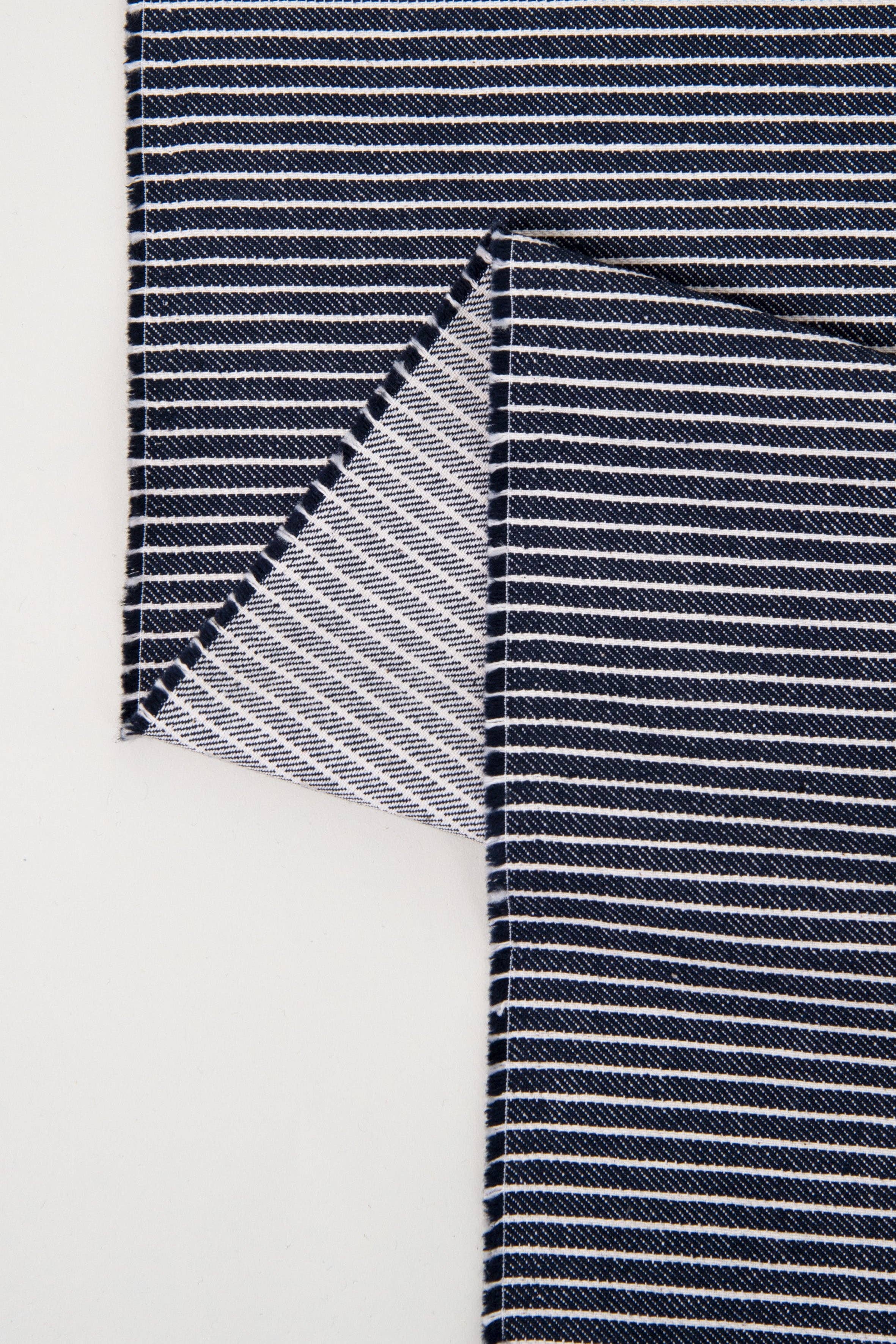 Atelier Brunette - Fabrics & Sewing Patterns Shop - Vente Tissu - Tissu "Denim Stripes Mid Blue"3