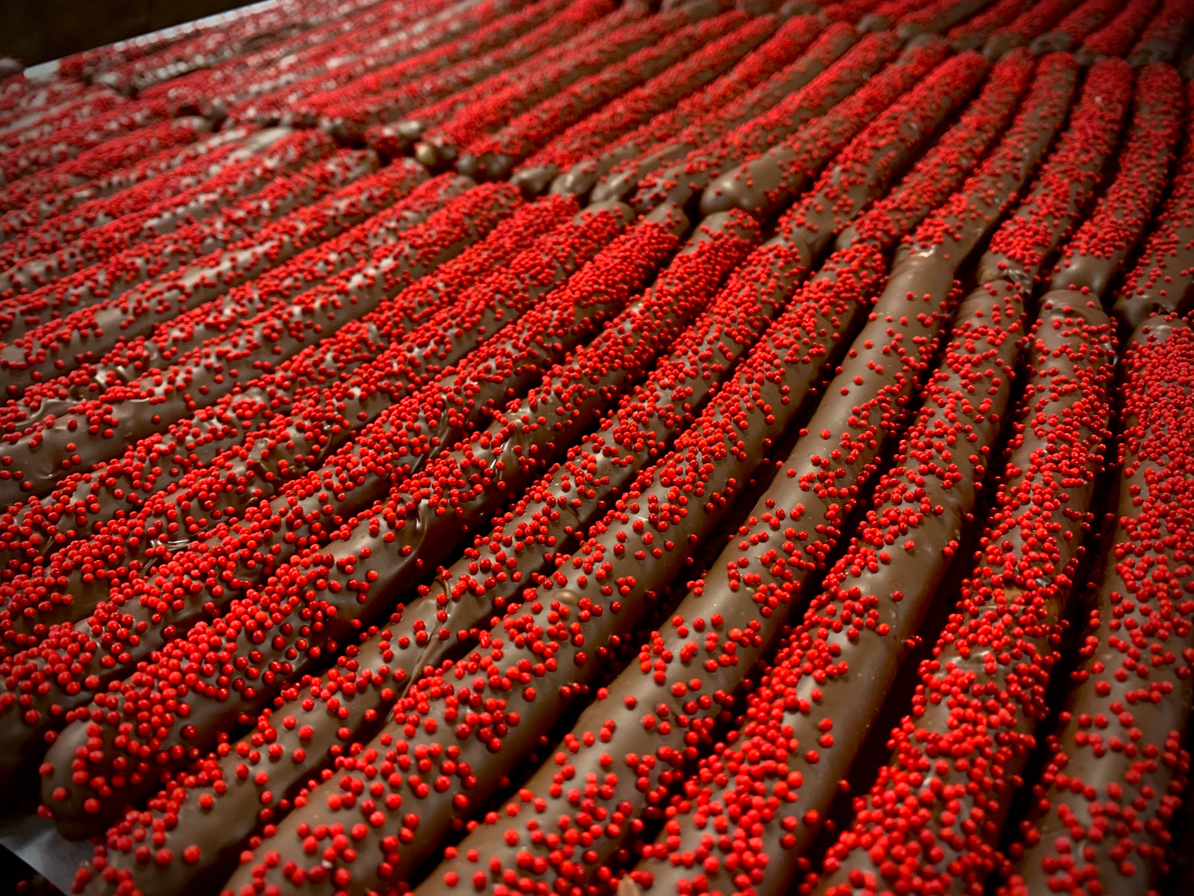 O'Shea's Candies Sweet Shop - Wholesale Chocolate Covered Sweets - Pretzel Rods - 2 PK - Milk Chocolate w/ Customized Color3