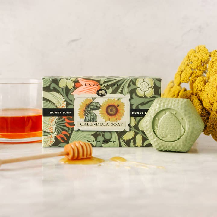 Baudelaire - Venta al por mayor Pastilla de jabón - Caja hexagonal de jabón de caléndula y miel, 3.5 oz