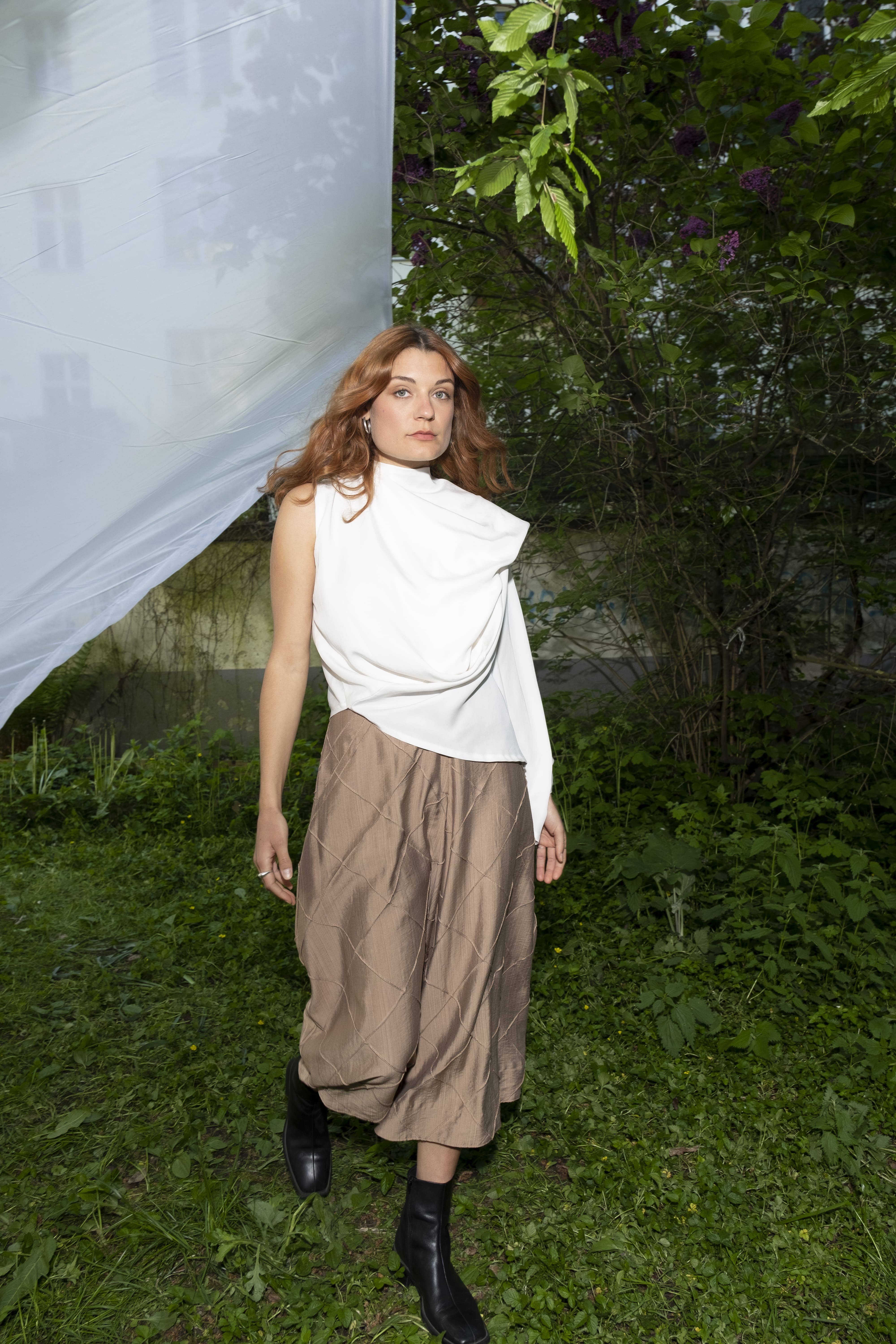 SEPIDEH AHADI - Vente Chemisier – femme - Haut asymétrique avec col foulard drapé2