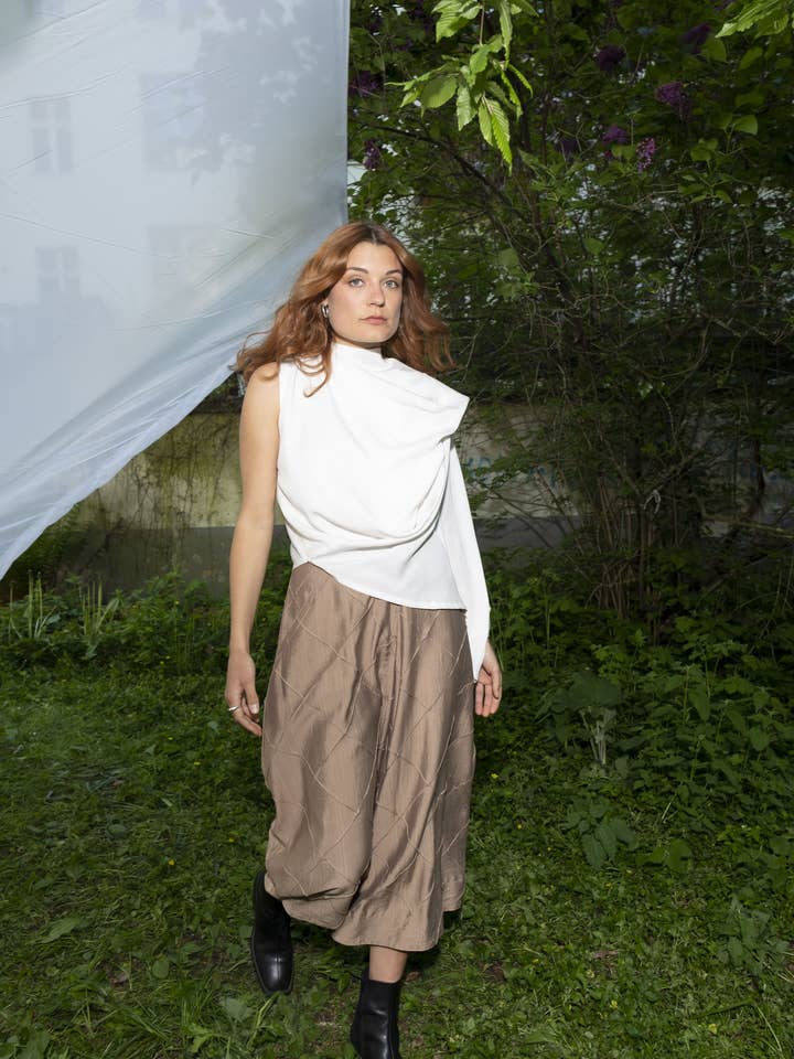 SEPIDEH AHADI - Vendita all'ingrosso Camicetta - Donna - Parte superiore asimmetrica pronta all'uso2