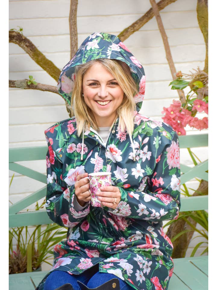 Rosehip Design – wholesale Raincoat – Women's – Cambridge Parka - Peony Ebony1