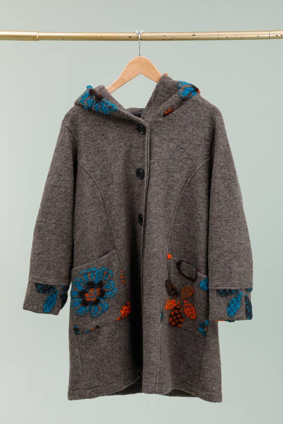 la maison des fibres naturelles – wholesale Rock - Dam – Broderad kappa 99025 80% ull 20% polyester14