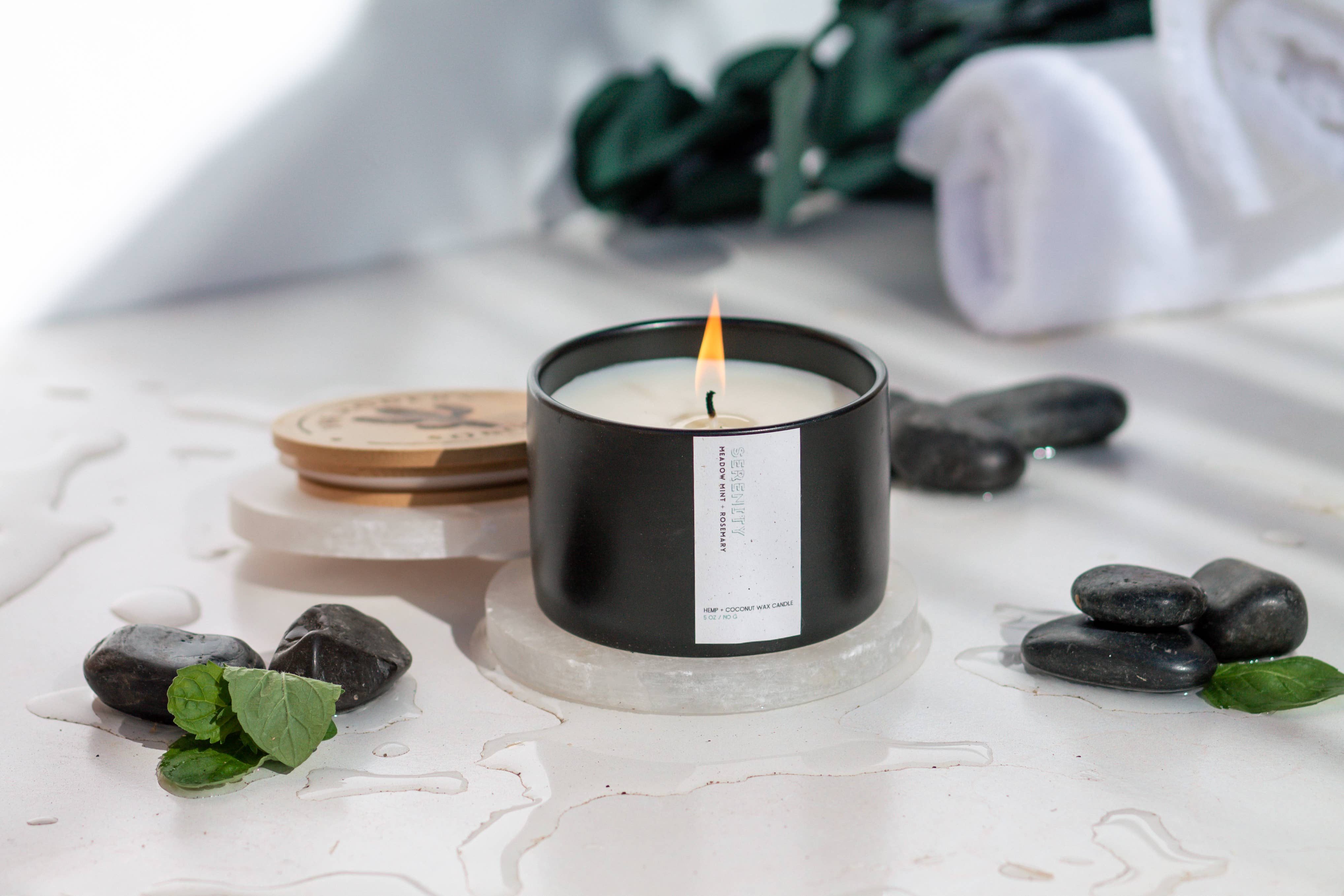 The Modern Sonoran – Großhandel Kerze im Glas / gefüllte Kerze – Gelassenheit: Erfrischende Minze Ruhiger Luxus Hanf Spa-Kerze0