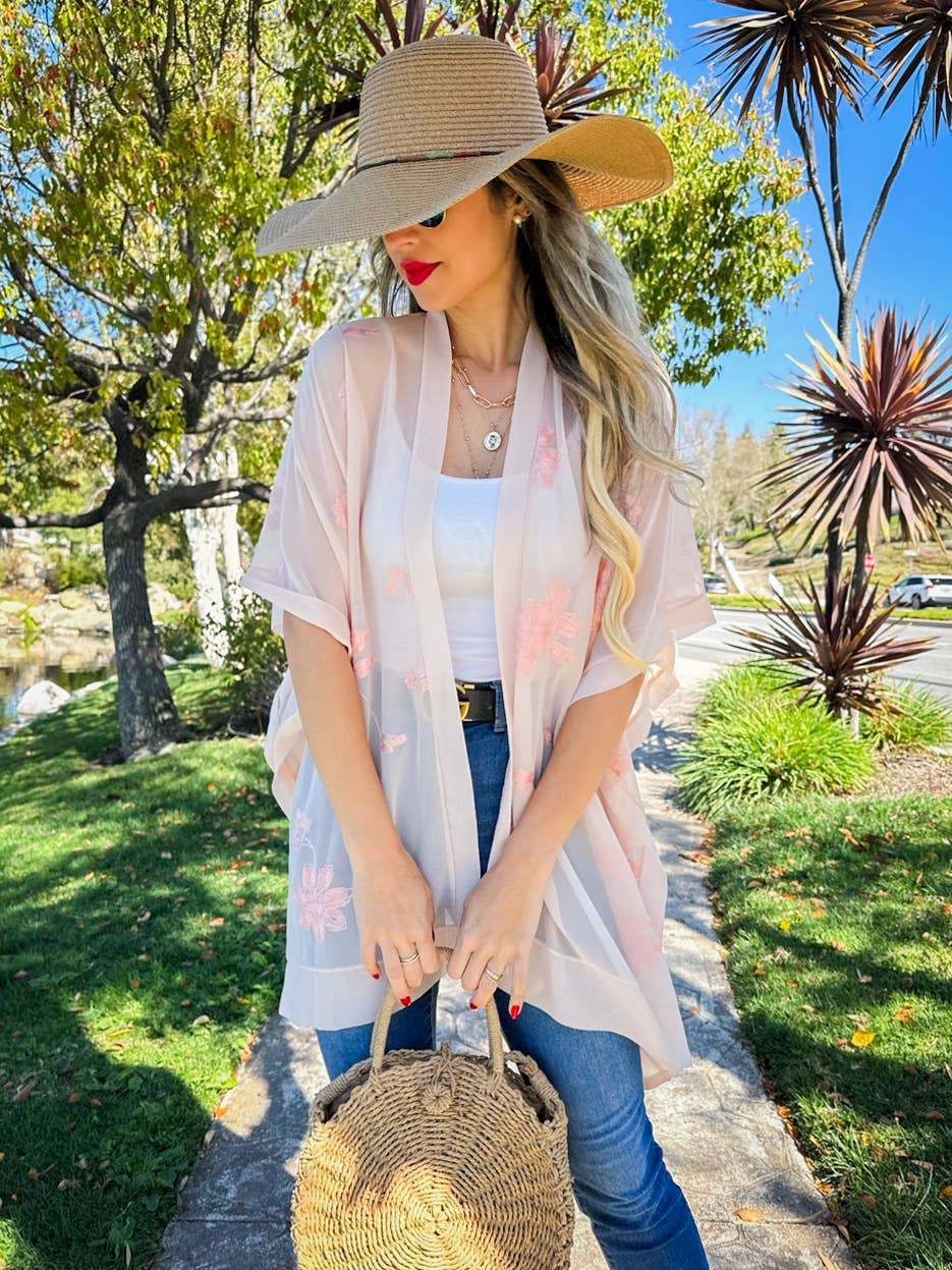 Fard à joues Cardigan kimono à broderies florales Blush Sheer en vente sur Faire4