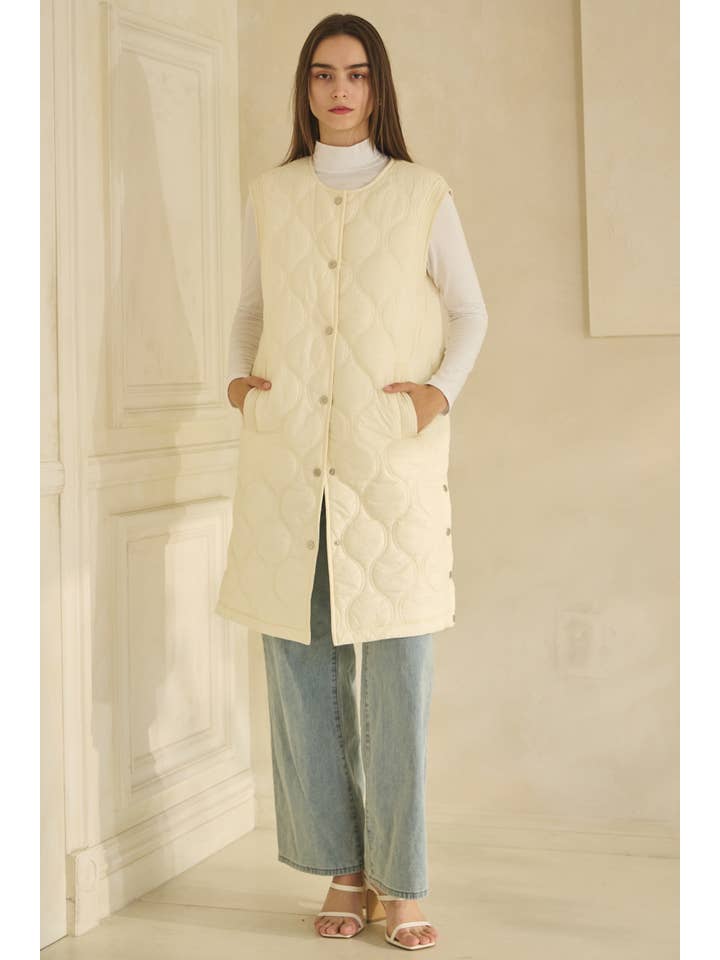 Oddi - Wholesale Outerwear Vest - Women's - Plus Quilted Vest Jacket - Front Snap Button Closure11