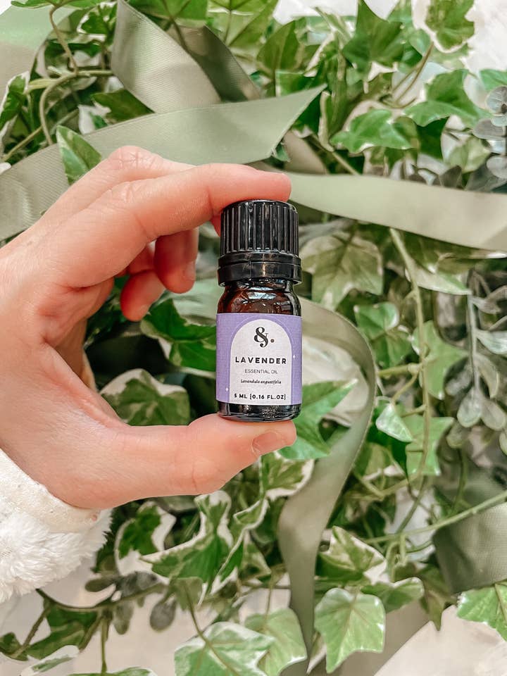 Lavendel (bulgariska) för wholesale av Ampersand Candles + Oils