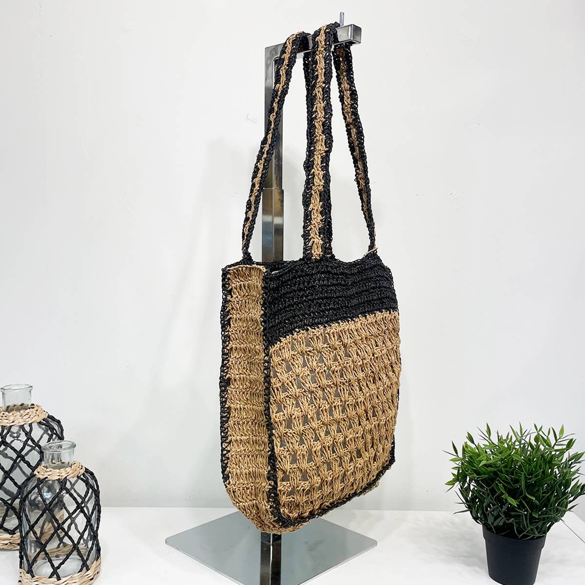 Anju Jewelry - Wholesale Draagtas - Dames - Mirasol Geweven Jute Schoudertas met Kleurrijke Accenten6