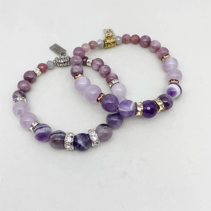 BRACCIALE AMETISTA, LAVANDA, GIADA E FOSFOSIDERITE per la vendita all'ingrosso da parte di Olivia Grace Jewelry