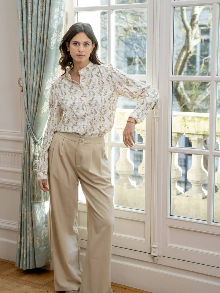 Chemise à fleurs et détails dentelle - ASD97216-DAHLYA pour la vente par LOVIE & CO