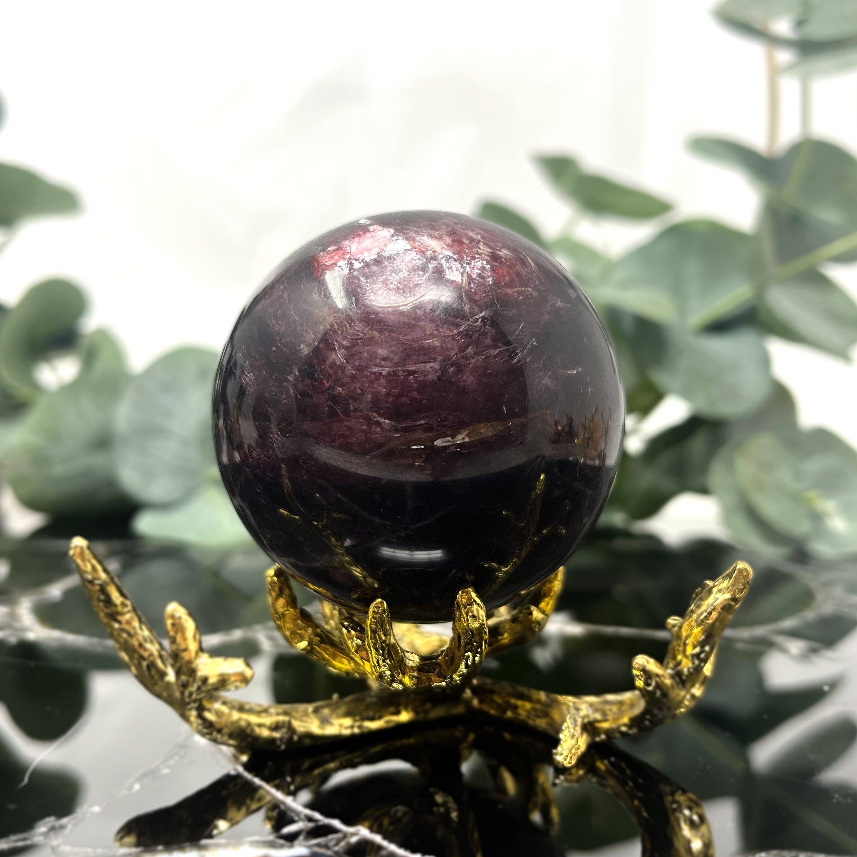 The Crystal Tabby - Wholesale Decorative Tabletop Object - Gold Antler Sphere Stand4