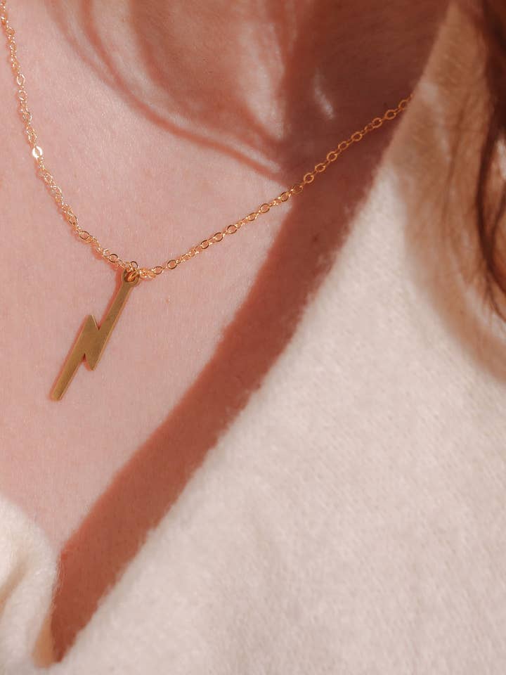 Collana con fulmine per la vendita all'ingrosso da parte di Asher Grey