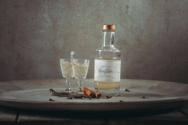 Honigatelier - Wholesale Liqueur - HONEY LIQUEUR1