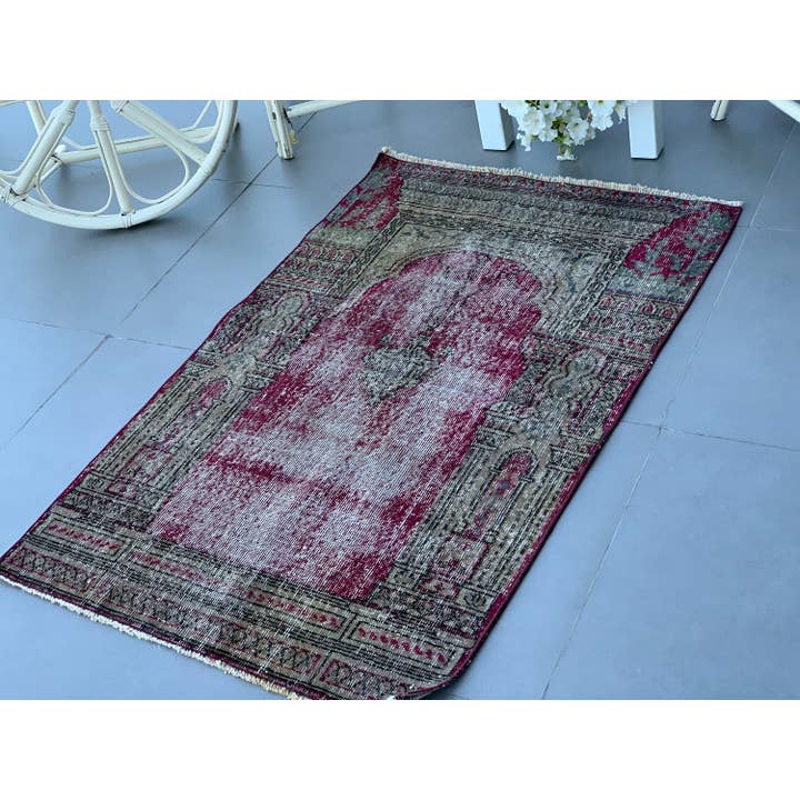 The Loom Wholesale - Wholesale Rug Pad - Vintage Small Rug 2,9x4,5 ft (88x136 cm), Turkish Red Oriental Wool Rug6