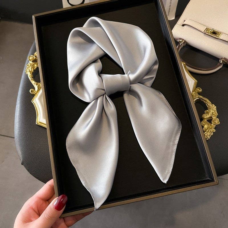 OceanusSwim – Engroshandel Tørklæde - Dame – Ensfarvet silketørklæde i kvadratisk form1