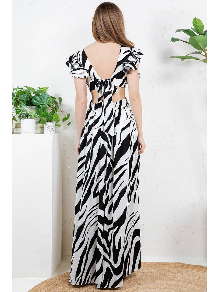 Preto Vestido comprido com decote em V profundo, mangas com folhos e recortes DM3620 para venda a revendedores na Faire6