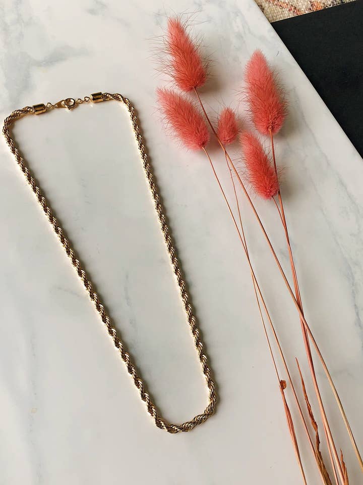 Tynd Claudia Chain for engroshandel hos Artifacts World