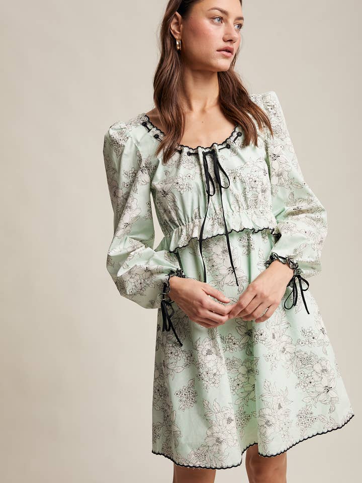 Vestido Mini Peplum de Cetim Floral por atacado de Listicle