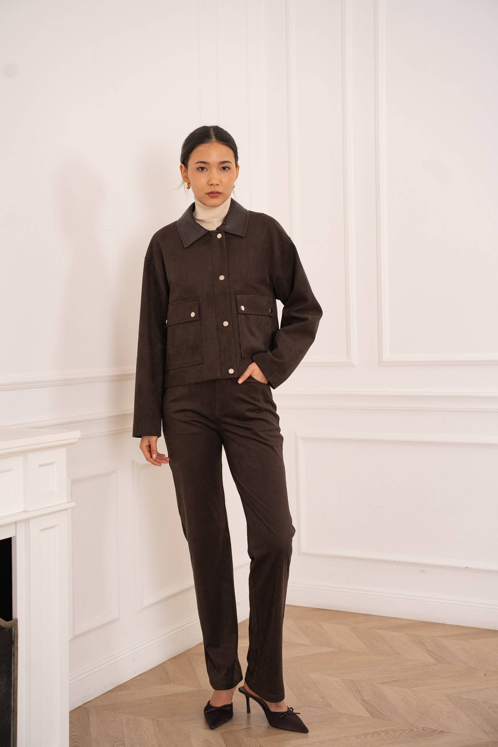 Attentif Paris - Wholesale Jacket - Women's - Short suede jacket with contrasting faux leather collar31