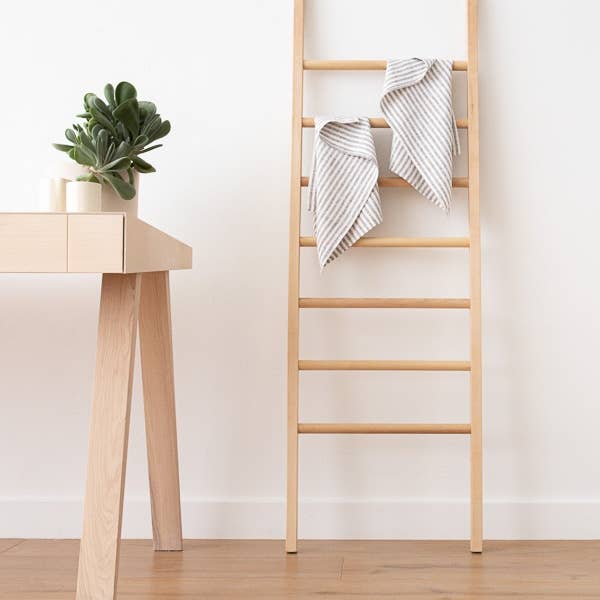 LinenMe – wholesale Hand towel – Linen Hand Towels Graphite Brittany2