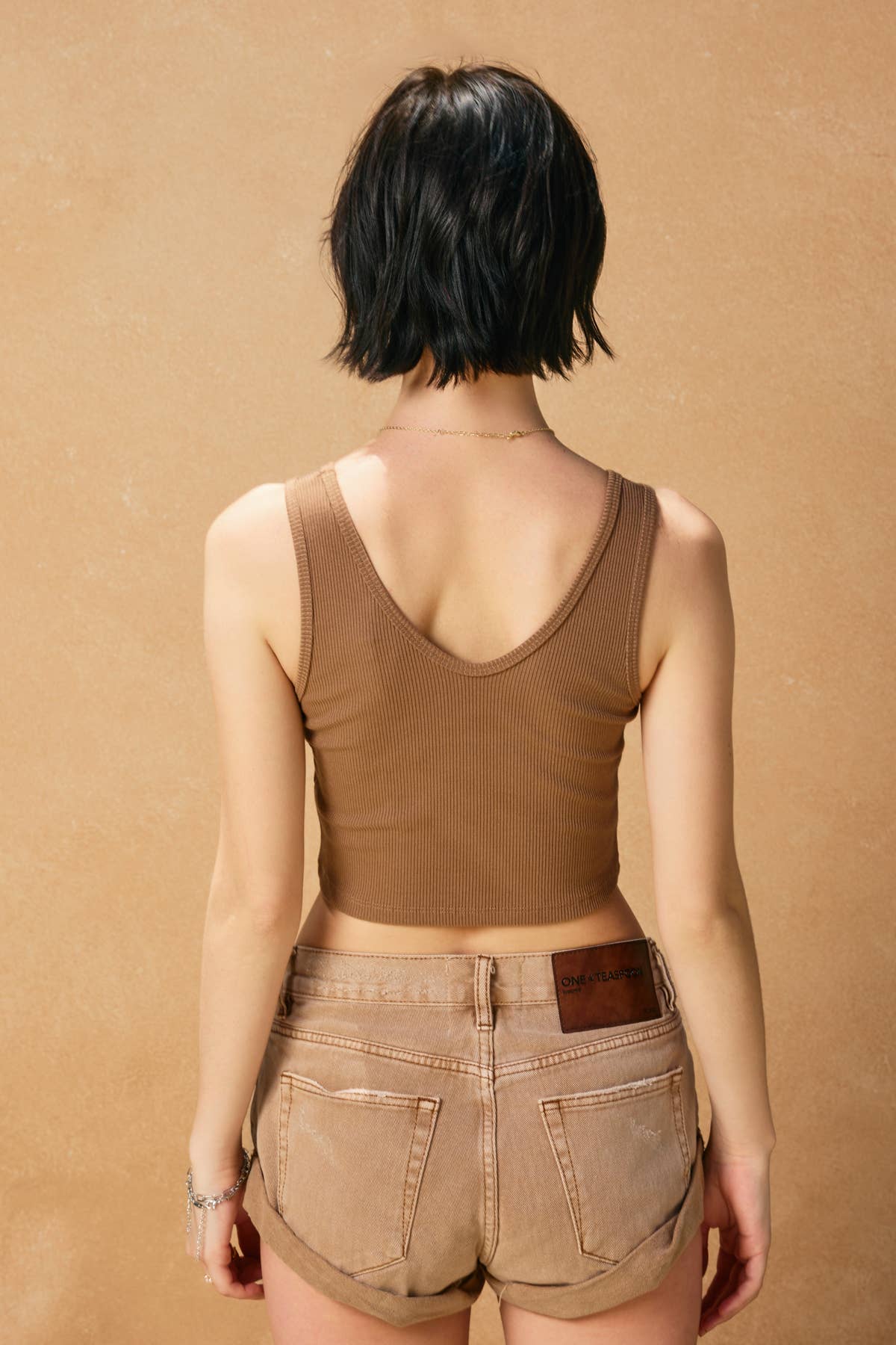 Dress Forum – Engroshandel Tanktop – Kvinder – FT6522 Ribbet Strik Beskåret Tank Top (1)26