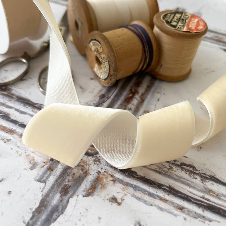 Ivory Velvet Ribbon 38mm - 3 Meter roll for wholesale by Imaginediy