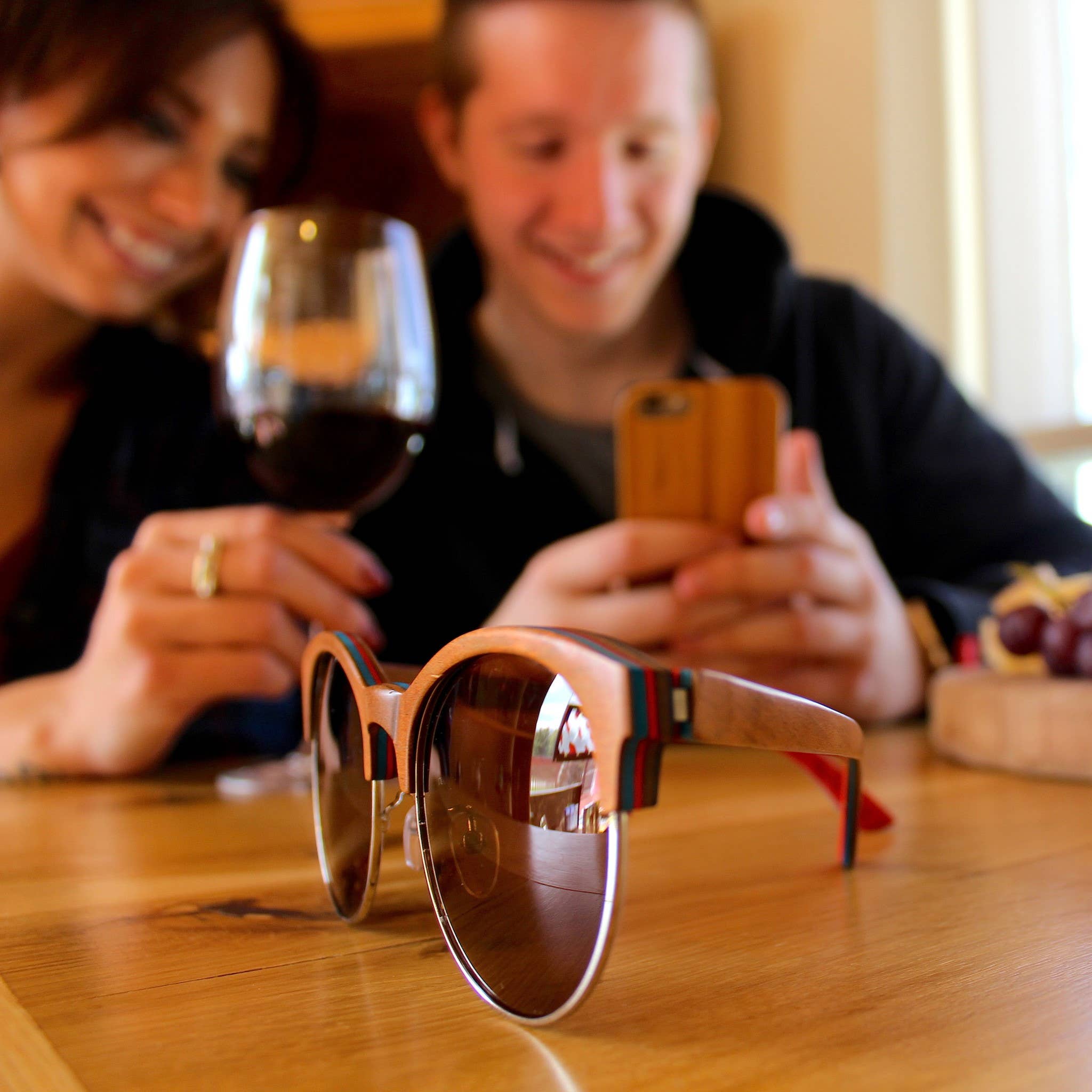 WUDN Handcrafted - Vendita all'ingrosso Occhiali da sole - Unisex - Skatedeck Riciclato 1/2 Legno, Occhiali da sole Corrimano (2 Modelli)4