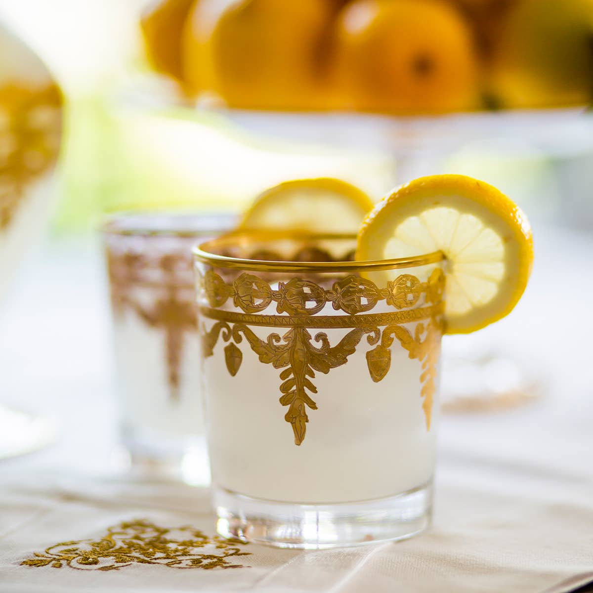 Arte Italica & Crown Linen Designs – wholesale Cocktail/liquor glass – Vetro Gold Double Old Fashioned Glass3