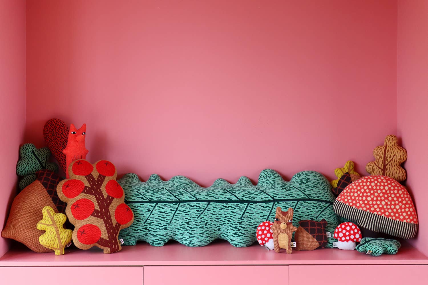 Donna Wilson - Wholesale Chair Cushion - Large Leaf Bolster Cushion2