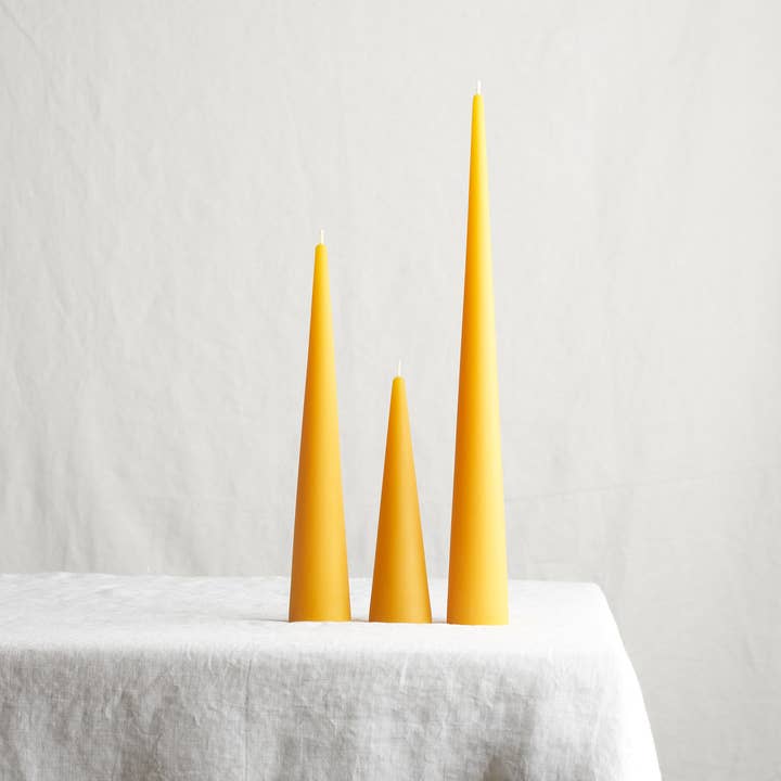 Waxing Moon - Wholesale Novelty Candle - Cone1