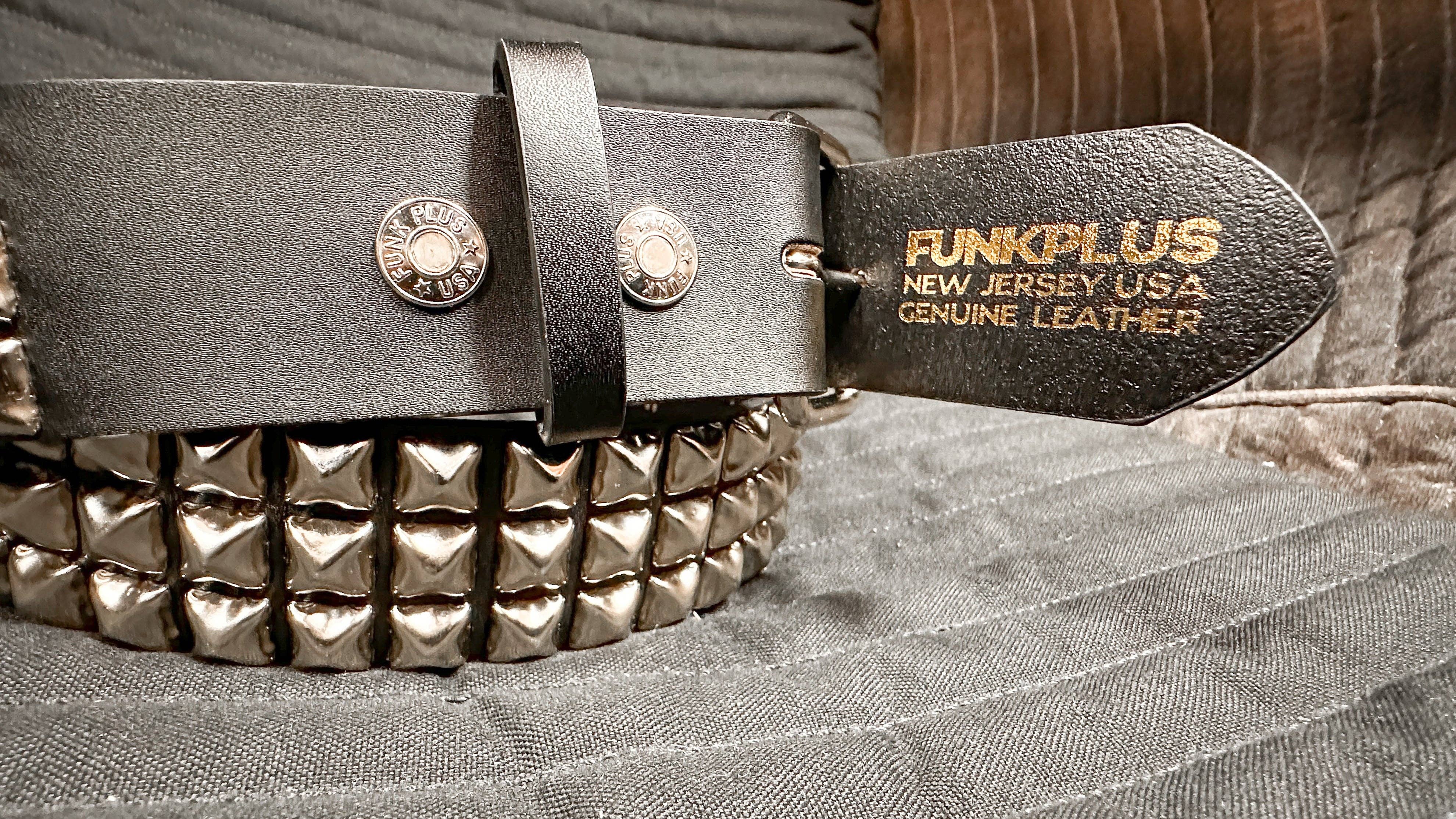 Funk Plus – Großhandel Gürtel – Damen – BT104 Gürtel mit 3 Reihen silberner Pyramidennieten und abnehmbarer Rollenschnalle16