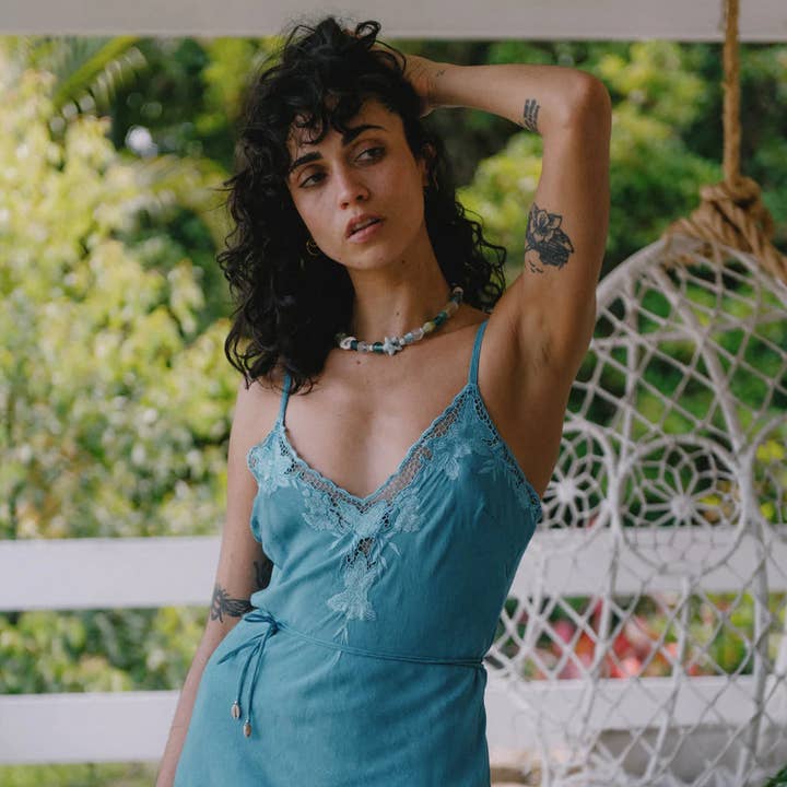 Sveta Midi - Blågrön för wholesale av Barefoot Blonde Collection