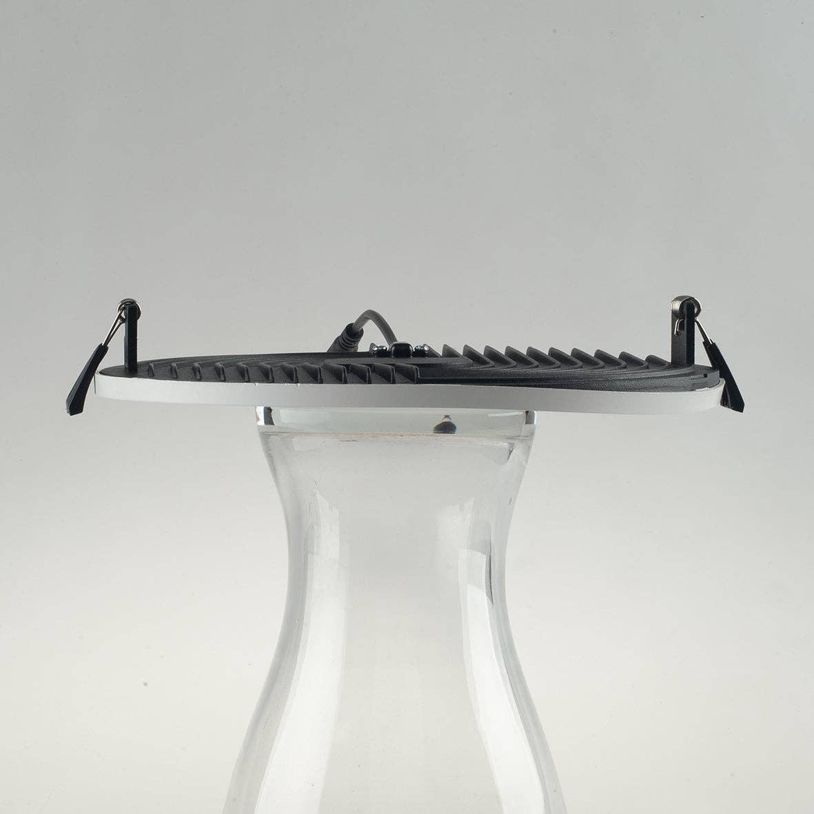 Gruppo F.T - Wholesale Wall Accent - LED PLUS recessed in matt white aluminum and ceiling effect border10