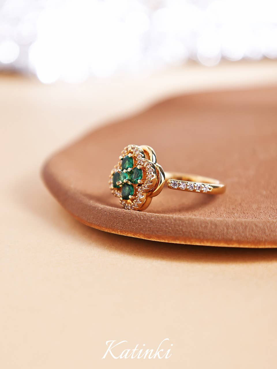 Katinki – wholesale Multi-stone ring – Green Clover Zircon Spinning Ring0