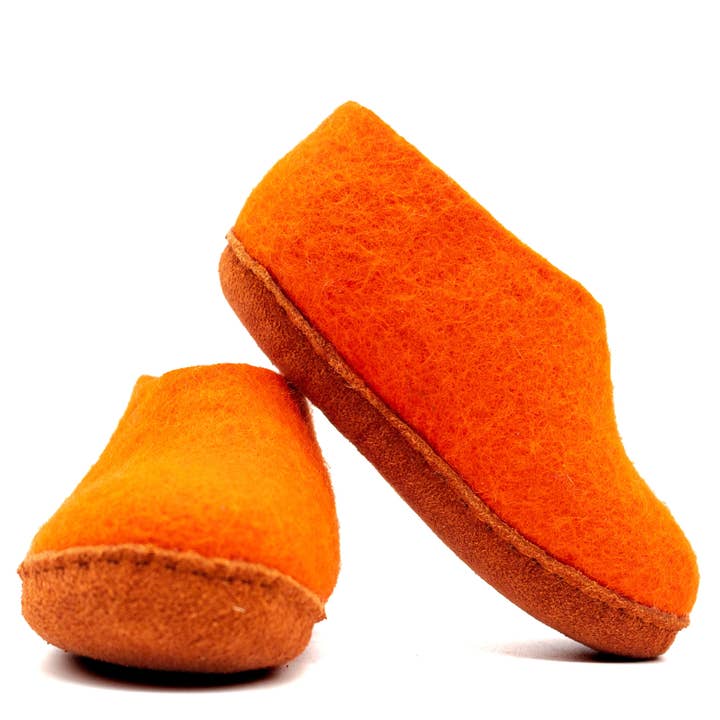 Sapatos de Criança Woollyes para Interior feitos à mão - laranja por atacado de Woollyes Inc